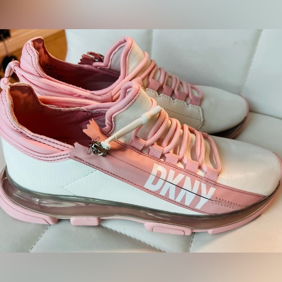 Dkny Women's Tokyo Lace-Up Zip Sneakers in White Rosewater Pink size 8. - Picture 9 of 12